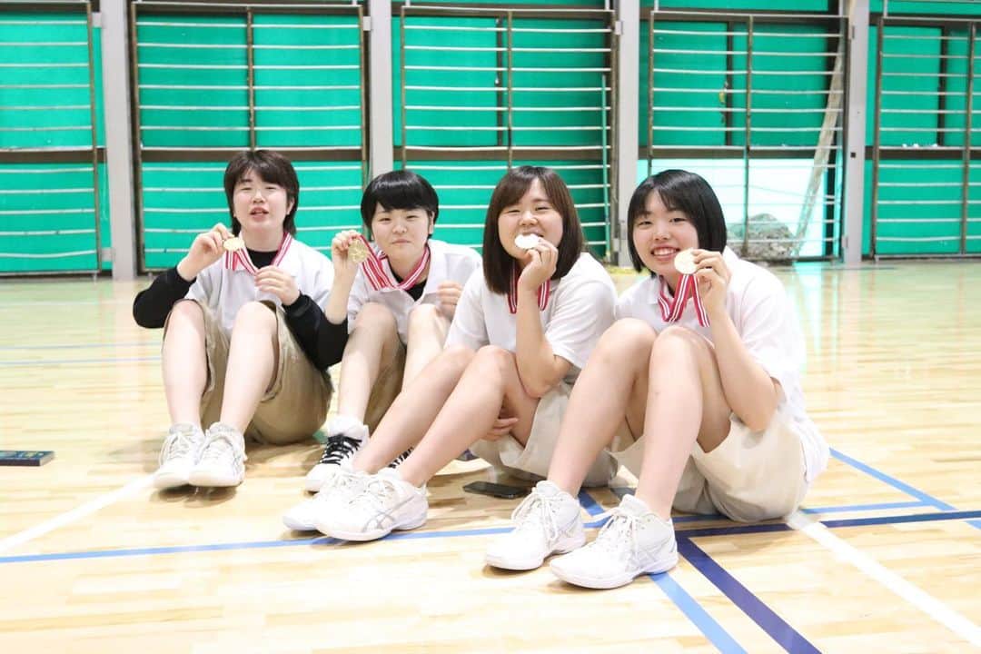 東京スポーツ・レクリエーション専門学校さんのインスタグラム写真 - (東京スポーツ・レクリエーション専門学校Instagram)「【女子バスケ部🏀】 東京大会を制し🏅‼️ 皆さん歓喜の笑顔😆😆 女子バスケットボール部の皆さん本当にお疲れ様でした😊✨ 全国大会での活躍にも大いに期待です✨  #tsr #tsrバスケ #バスケやるならtsr #seaflames」7月2日 17時31分 - jikeitsr