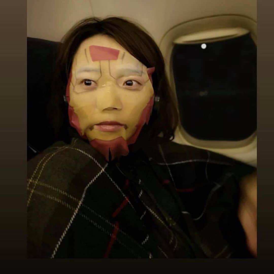 京乃ともみさんのインスタグラム写真 - (京乃ともみInstagram)「I could finally accept that the Avengers ended after seeing the new Spider-Man film #SpiderManFarFromHome 🦸‍♂️🕷🎬Huge appreciation and respect to our once-in-a-lifetime adolescence!🤖🙌. . 週末にスパイダーマンを観て、ようやくアベンジャーズがエンドゲーム(もちろん初日に観た)で終わったことを受け入れられました…約10年間の私たちの青春へ、リスペクトと感謝の気持ちでいっぱいです😭💓. . これからのmarvelも楽しみ🎞♩. . . . . #ありがとうアベンジャーズ . #avengersendgame . #アベンジャーズアッセンブル#AvengersAssemble」7月2日 18時30分 - tomomi_kyono