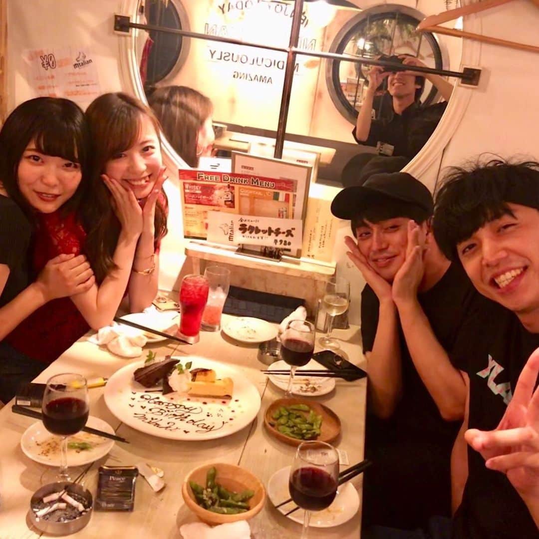 肉talian 金山店のインスタグラム：「こんばんは！肉タリアン金山店のしんきです！😍 . 今回は当店の記念日プレートの紹介です！ 見てくださいお客様の幸せそうな顔を🥰🥰 . そうです！当店は事前でご予約いただければプレートにメッセージを書かせていただきます😁😁 . 誕生日に、記念日に、彼氏に、彼女に、お父さんやお母さんにプレゼントして幸せの花を咲かせましょう😍😃 _______________________________________ #肉タリアン #肉talian #肉 #記念日 #誕生日 #プレート #金山 #金山駅 #ステーキ #fff」