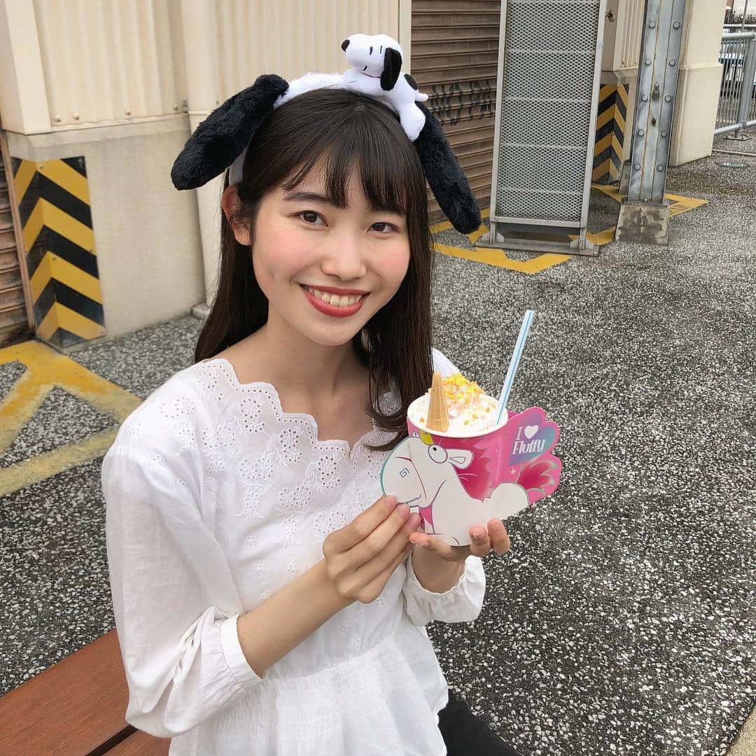 のインスタグラム：「ミニオンのエリアが出来てから初めてUSJに行ったけど可愛すぎた🥺 フラッフィーのドリンクも美味しかった🥤」