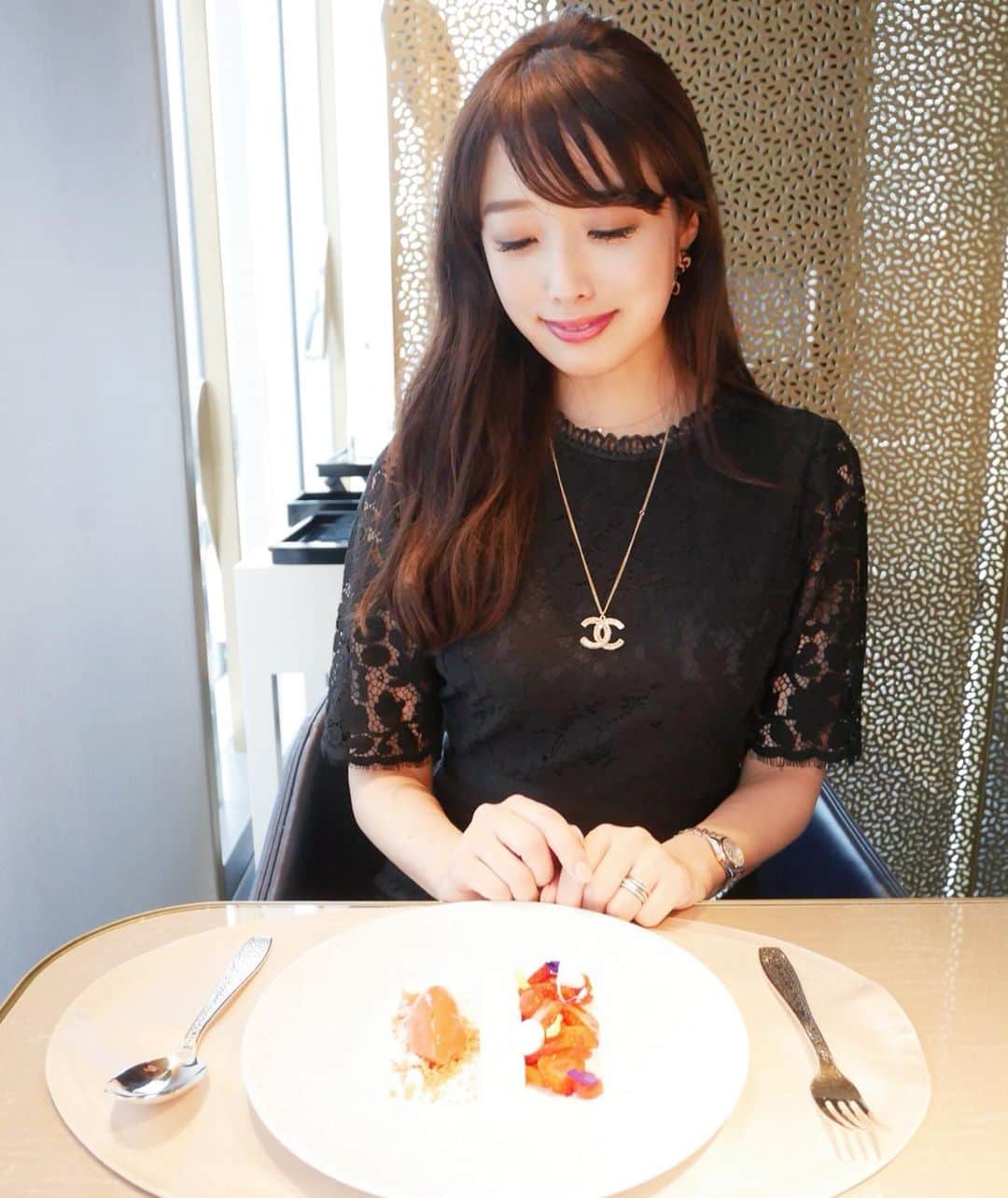 越馬千春のグルメインスタ