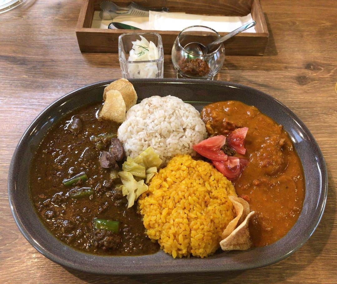 須賀真太郎さんのインスタグラム写真 - (須賀真太郎Instagram)「京都で食べに行ったカレー。 京鴨カレーとバターチキンカレーのあいがけ。 とても美味しかったです☆  CURRY PLANT @curryplant_1」7月2日 18時57分 - sugacurry