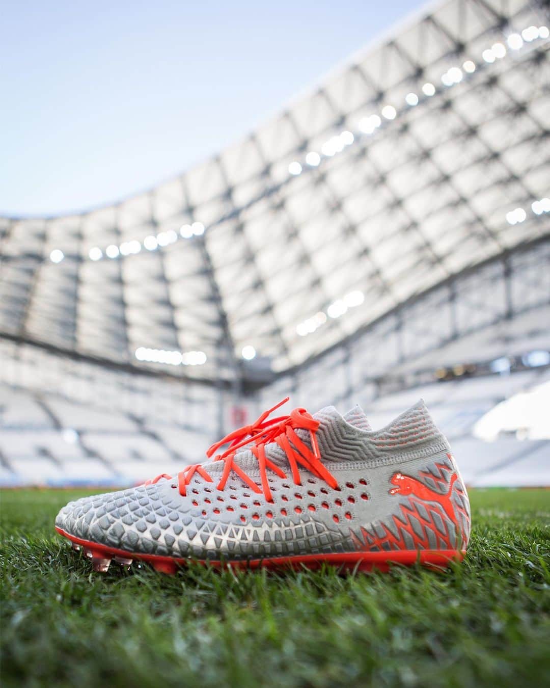 オリンピック・マルセイユさんのインスタグラム写真 - (オリンピック・マルセイユInstagram)「Exprime ton flow 🔊🔥 @pumafootball  #NewLevels #ForeverFaster」7月2日 19時01分 - olympiquedemarseille