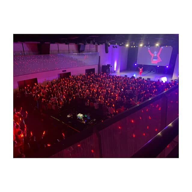 金澤朋子さんのインスタグラム写真 - (金澤朋子Instagram)「本日7月2日で24歳になりました！金澤朋子です🙋🏻‍♀️ 山野ホールにて行っているバースデーイベント1回目が終了しまして…次は2回目です！会いに来てくださる皆さん是非楽しんでいってくださいね。  フォロワーの皆様、これからも宜しくお願いします。  #juicejuice #金澤朋子  #7月2日 #誕生日 #24歳  #バースデーイベント  #これからもよろしくね」7月2日 19時49分 - tomoko_kanazawa.official
