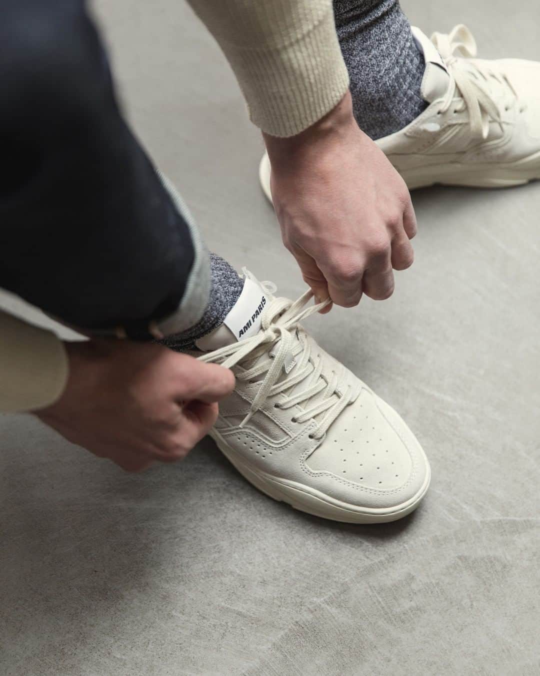 MR PORTERのインスタグラム：「The sneakers worth buying into (and they're on sale) ⁠ -⠀﻿⁠ 🛒 @amiparis Sneakers (1094754) available now via the link in bio. #MRPORTER」