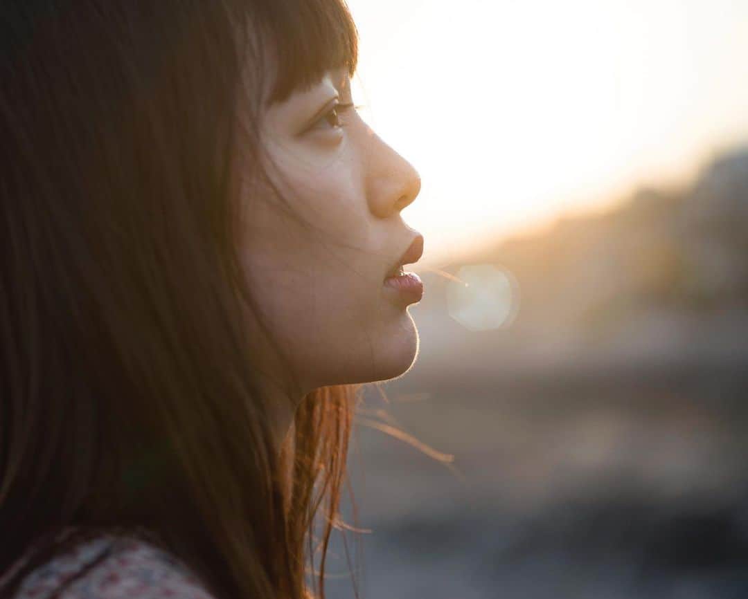 Naokoのインスタグラム：「breath.. * 新しいHasselblad X1Dllで撮影。 液晶モニターが大きくて綺麗なので 撮っていて本当に楽しい。 覗いても綺麗でドキドキしながら撮影しました。 #hasselblad_diary #hasselblad」