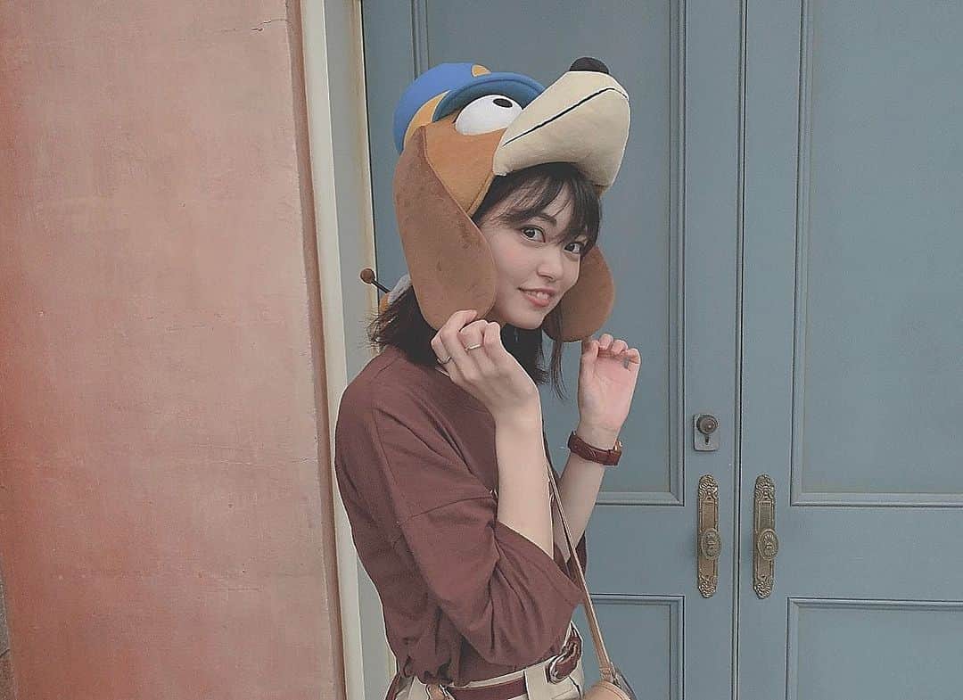 前田亜美のインスタグラム：「. . ディズニー・チャンネル【ディズニー365】が7/1(月)より新たにリニューアルし、、. . なんと私、レギュラー出演させて頂く事になりました¨̮！！！. . メインMCはハリセンボンの近藤春菜さんです！！ . 東京ディズニーリゾートの情報や映画、MovieNEX・DVD、グッズ情報など…. “ディズニー好きが集まる”. 謎の秘密基地から、様々な情報をお届けします🙋🏻‍♀️ . . .  ディズニー・チャンネルだけでなくディズニーXDでも放送します！そして、Disney DELUXEでも7/5(金)より配信されます！(＾ν＾). . . 毎日楽しくディズニー情報をお届けーー！¨̮. .  朝昼夕夜と何度も放送されるよーー（*＾＾*)7月は毎日出演しています✌︎. . . 詳しくは公式サイトDisneyChannel.jpへアクセスしてね♡ . . #ディズニーチャンネル #ディズニー365  #近藤春菜 さん #ハリセンボン #秘密基地」