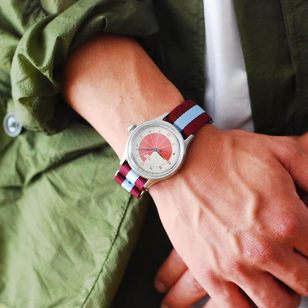 wonder_mountain_irieさんのインスタグラム写真 - (wonder_mountain_irieInstagram)「_ Nigel Cabourn / ナイジェル ケーボン "Nigel Cabourn × TIMEX REFEREE WATCH" ¥31,320- _ 〈online store / @digital_mountain〉 http://www.digital-mountain.net/shopdetail/000000009817/ _ 【オンラインストア#DigitalMountain へのご注文】 *24時間受付 *15時までのご注文で即日発送 *1万円以上ご購入で送料無料 tel：084-973-8204 _ We can send your order overseas. Accepted payment method is by PayPal or credit card only. (AMEX is not accepted)  Ordering procedure details can be found here. >>http://www.digital-mountain.net/html/page56.html _ 本店：#WonderMountain  blog>> http://wm.digital-mountain.info/blog/20190626/ _ #NigelCabourn #ナイジェルケーボン #TIMEX #タイメックス _ 〒720-0044 広島県福山市笠岡町4-18  JR 「#福山駅」より徒歩10分 (12:00 - 19:00 水曜定休) #ワンダーマウンテン #japan #hiroshima #福山 #福山市 #尾道 #倉敷 #鞆の浦 近く _ 系列店：@hacbywondermountain _」7月2日 20時49分 - wonder_mountain_