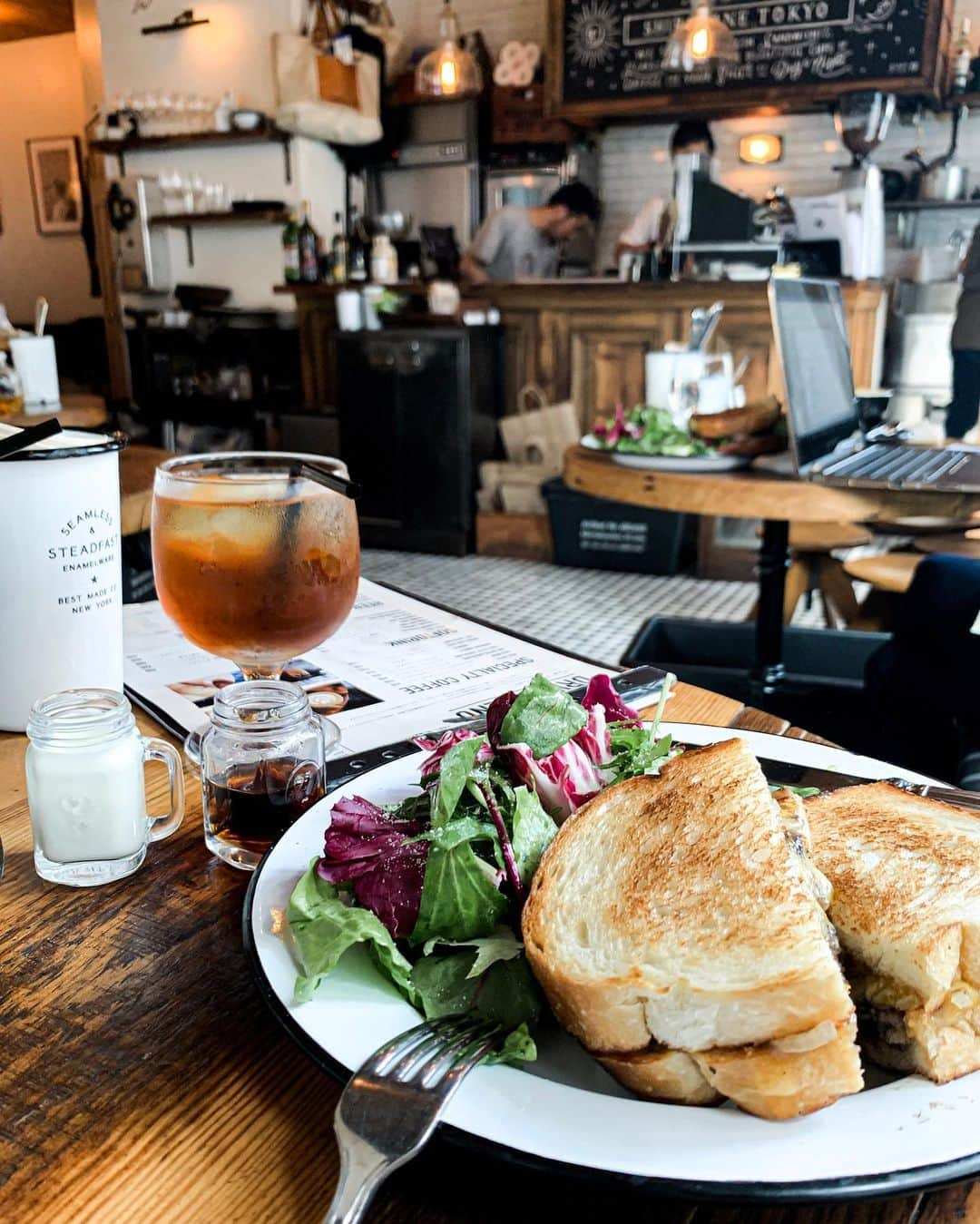 島野ミキさんのインスタグラム写真 - (島野ミキInstagram)「・ ・ 📍day&Night ここのカフェは駅からカナリ遠いんだけど 味も美味しいしすごくオシャレ✨ ・ ・ #カフェ#cafe#カフェ巡り#カフェ好き#カフェ好きな人と繋がりたい#gourmet#グルメ#グルメ女子#happy#Life#恵比寿#恵比寿カフェ#東京カフェ#Tokyo」7月2日 20時56分 - miki_shimano