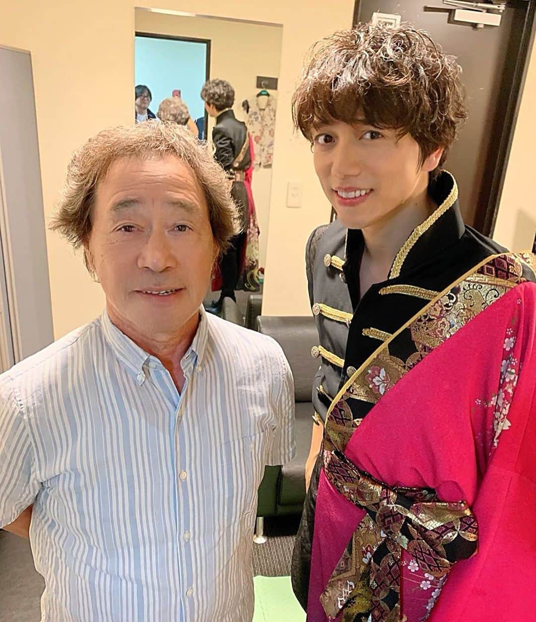 山崎育三郎さんのインスタグラム写真 - (山崎育三郎Instagram)「大好きな金八先生！  武田鉄矢さんと。  恩師に会った気持ち。  金八先生ずっとみてたの。」7月2日 22時08分 - ikusaburo_yamazaki