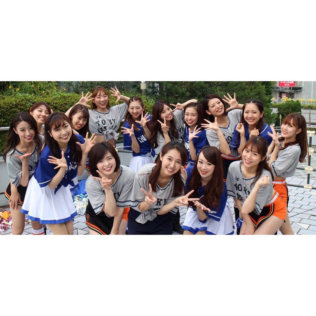 阿部智帆のインスタグラム：「🧡🧡🧡 . エース復活っっっ😆❣️ . 完封勝利に４本塁打と 最高の試合でしたねっ🧡 . . ステージは チア＆マスコット交流で今日も華やか〜🌸 なぎさちゃんが振付したVENUSの新曲ダンスもかわいくて素敵でした💕 . 今週は「ジャイアンツ85周年メモリアルウィーク」 今日は 復刻ユニホームが配られ 明日は ビールが半額ですって🙈🍺💕 連夜の祝杯となりますように💫 . . . #giants #dragons  #巨人 #中日ドラゴンズ  #venus #チアドラゴンズ」
