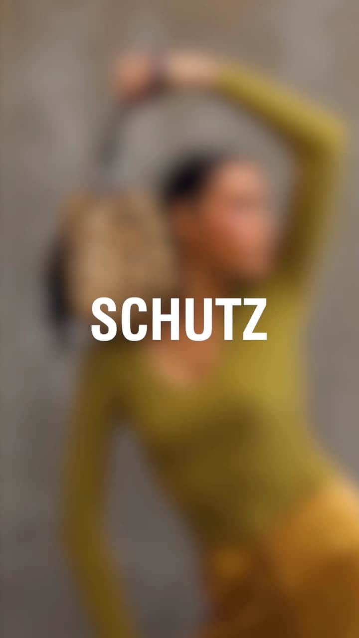 Schutzのインスタグラム：「Take a walk to the wild side #schutzresort」