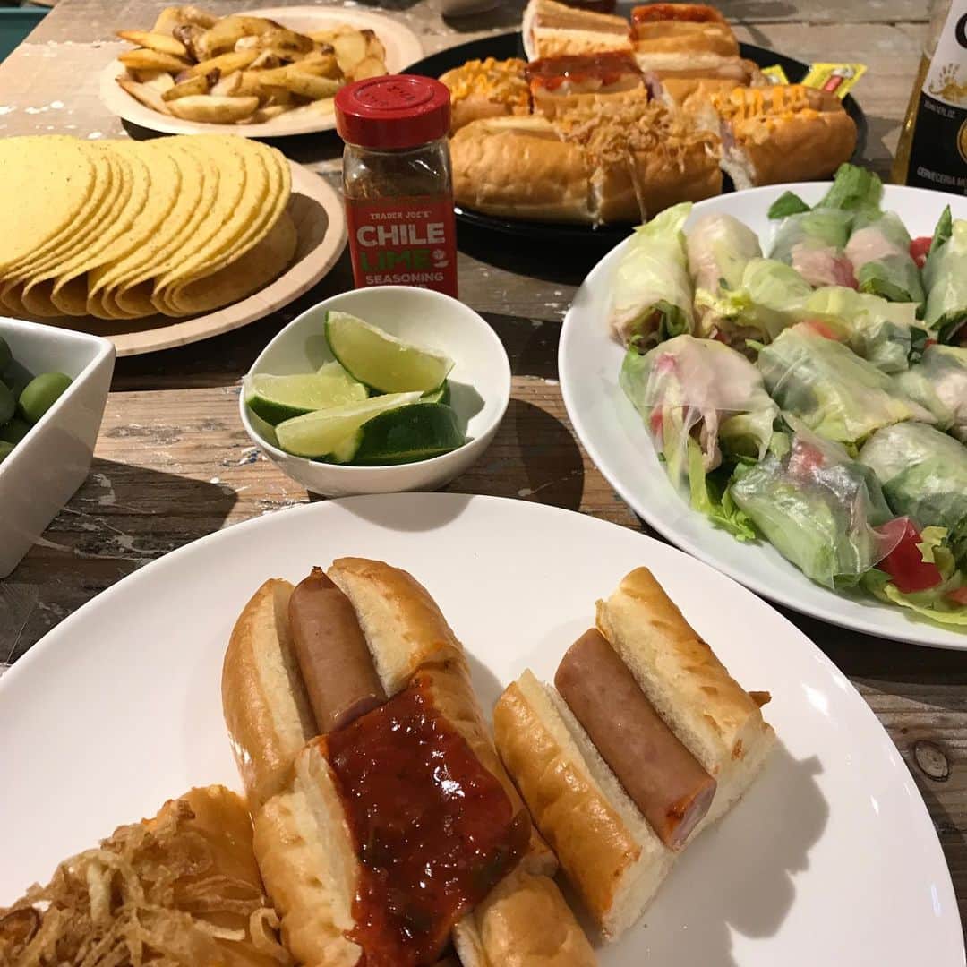 いいオフィスさんのインスタグラム写真 - (いいオフィスInstagram)「＼みんなで作ったメキシカン！／ いいオフィス上野の毎月の懇親会。 今月はメキシカンでした！タコス！ワカモレ！トルティーヤ！  #LIG #いいオフィス #上野 #メキシコ #Mexico #Mexican #タコス #コワーキングスペース #シェアオフィス #懇親会 #おいしい」7月2日 22時15分 - e_office_ueno
