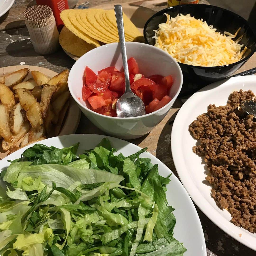 いいオフィスさんのインスタグラム写真 - (いいオフィスInstagram)「＼みんなで作ったメキシカン！／ いいオフィス上野の毎月の懇親会。 今月はメキシカンでした！タコス！ワカモレ！トルティーヤ！  #LIG #いいオフィス #上野 #メキシコ #Mexico #Mexican #タコス #コワーキングスペース #シェアオフィス #懇親会 #おいしい」7月2日 22時15分 - e_office_ueno