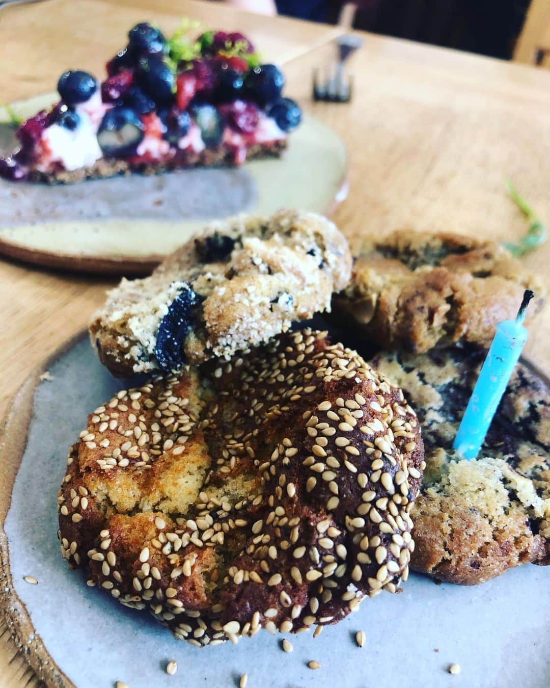 のインスタグラム：「The most incredible birthday lunch at @mokonutsbakery Thanks to @rosigolan for treating us and @doriegreenspan for the bubbly 🍾🥂✨❤️」