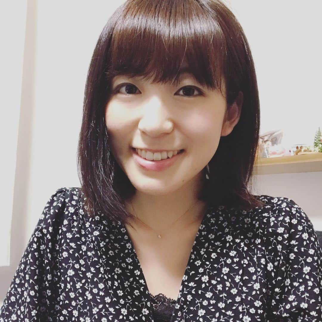 はたゆりこさんのインスタグラム写真 - (はたゆりこInstagram)「配信お付き合いくださった皆さんどうもありがとうございました！  今日は映画『えんとつ町のプペル』のイメージソング公募曲、第２弾『走れ』をYouTubeに公開しました！ . 「“挑戦”する姿は、それを見た誰かの“勇気”になる」 そんな想いで作った、挑戦する人への応援歌です。 . 『走れ』はたゆりこ https://youtu.be/aQlw9w1pS4o  今回の音源・映像も、たくさんの方にご協力いただき完成いたしました！ ぜひご視聴いただけると嬉しいです🙏✨ . . ■『走れ』制作メンバー 作詞作曲： はたゆりこ 編曲：#石井為人  コーラス：#中原裕章 . ■YouTube制作メンバー 動画素材提供：#イシヅカマコト  最後のお写真：#ワタナベアニ 映像編集：#小谷野菜月 サポート：#ウエオカキヨシ . 制作のご支援下さった皆さんもどうもありがとうございました！！🤗 #えんとつ町のプペル #西野亮廣 #にしのあきひろ」7月2日 22時22分 - hatayuriko