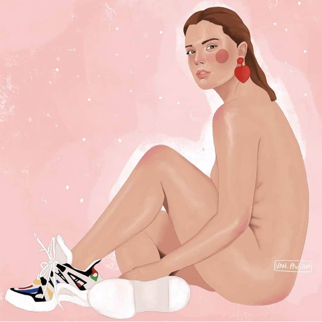 Alice Wegmannのインスタグラム：「bom dia com esse presente lindo da @van.padilha, reproduzindo a capa da @marieclairebr ♥️🥊」