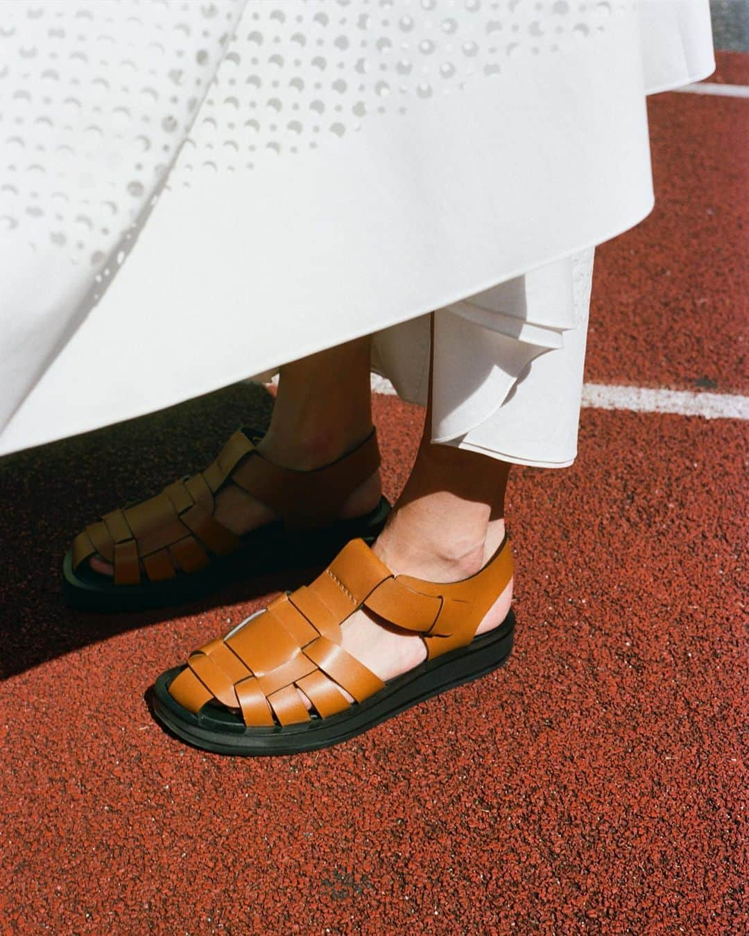 barneysnyofficialさんのインスタグラム写真 - (barneysnyofficialInstagram)「European Dad sandals never looked so chic. @therow photographed by @teget on stylist @briesarawelch.」7月2日 22時41分 - barneysny