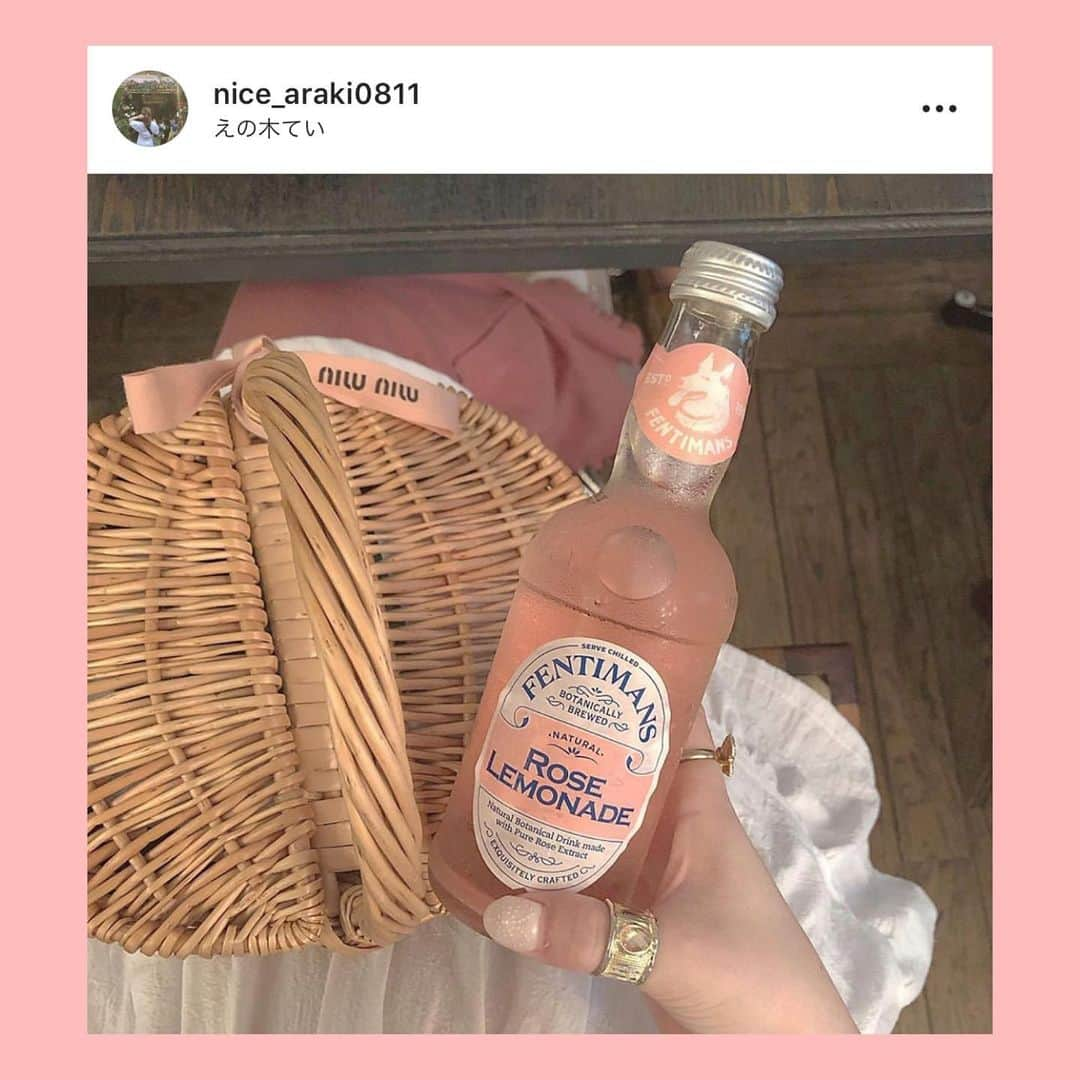 bis_web bis [ビス] さんのインスタグラム写真 - (bis_web bis [ビス] Instagram)「July 2, Tuesday﻿ ﻿ ﻿ 🌹﻿ ﻿ ﻿ 夏の暑い日には﻿ FENTIMANS ( フェンティマンス ) のローズレモネードはいかが？💕﻿ ﻿ パッケージがかわいいと話題ですが﻿ 甘酸っぱくて夏にぴったり！🍋💕﻿ ﻿ PLAZAのオンラインストアでも購入できるそう！﻿ みんなもぜひ飲んでみて！﻿ ﻿ ﻿ ﻿ #plaza #レモネード #ローズレモネード #バラ #フェンティマス #fentimans #🍋 #🌹 #ピンク #pink #瓶 #瓶ボトル #ドリンク #ビタミン」7月2日 22時55分 - bis_web