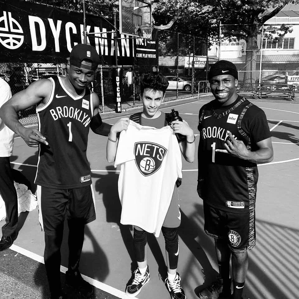 Brooklyn Netsさんのインスタグラム写真 - (Brooklyn NetsInstagram)「Decked out @dyckmanbasketball in black and white yesterday ⚫️⚪️」7月2日 22時58分 - brooklynnets