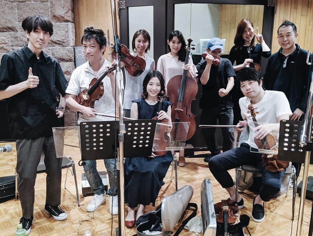 佐藤純一さんのインスタグラム写真 - (佐藤純一Instagram)「2019 6.29 Recording Strings : Yu Manabe . #recording #recordingstudio #recordingsession #strings #doublequartette #violin #violinist #viola #violist #cello #cellist #producer #producerlife #musicproducer #musician #artist #artistlife #真部裕 #真部裕ストリングス」7月2日 22時59分 - junichisato__