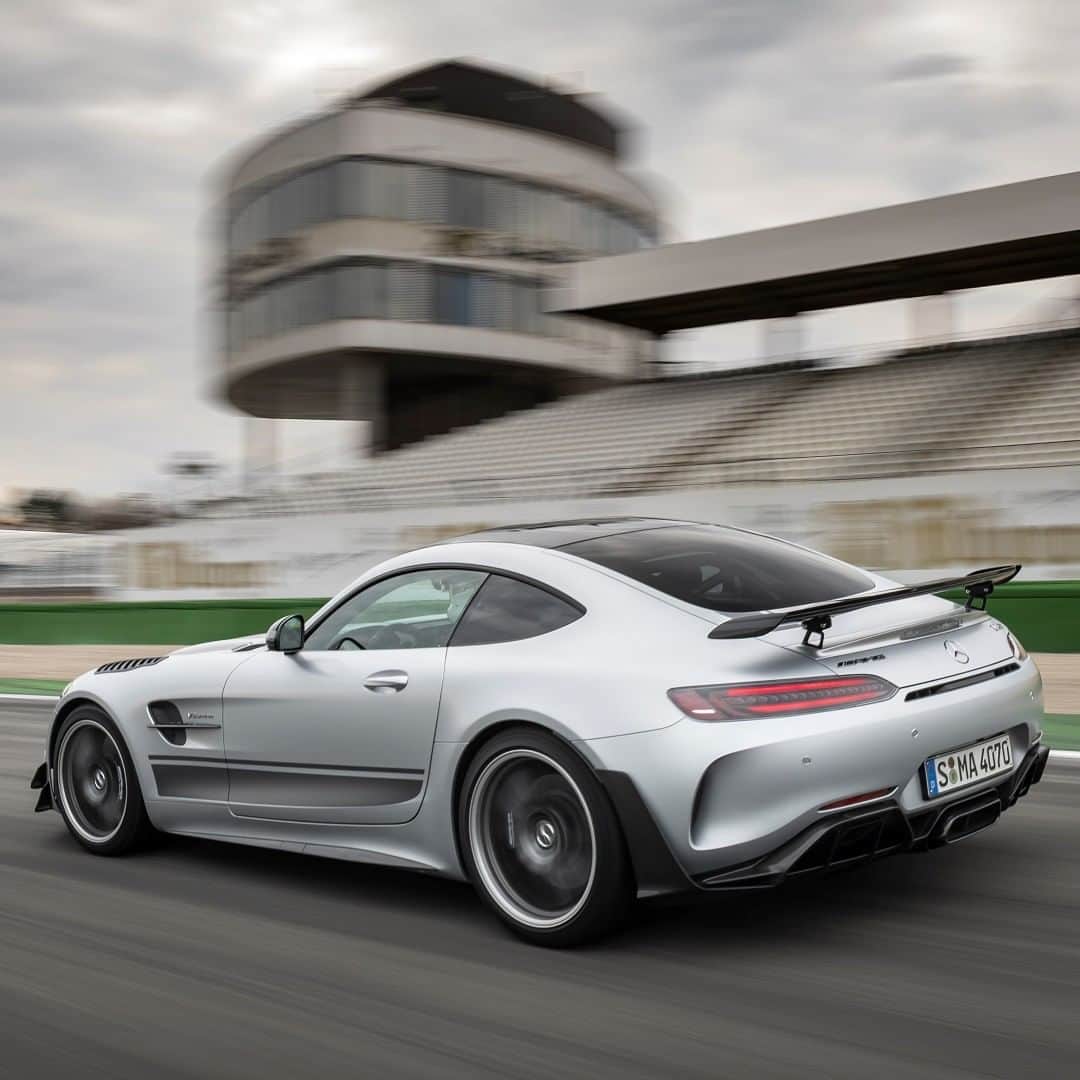 Mercedes AMGさんのインスタグラム写真 - (Mercedes AMGInstagram)「[Fuel consumption combined: 12.4 l/100km | CO2 emissions combined: 284 g/km]  When the racetrack calls, the Mercedes-AMG GT R PRO is the first to answer.  #MercedesAMG #AMG #GTR #GTFamily #DrivingPerformance #Power #Passion #Mercedes #AMG🔥 #Luxury #CarsofInstagram #InstaCar #Lifestyle」7月2日 23時15分 - mercedesamg
