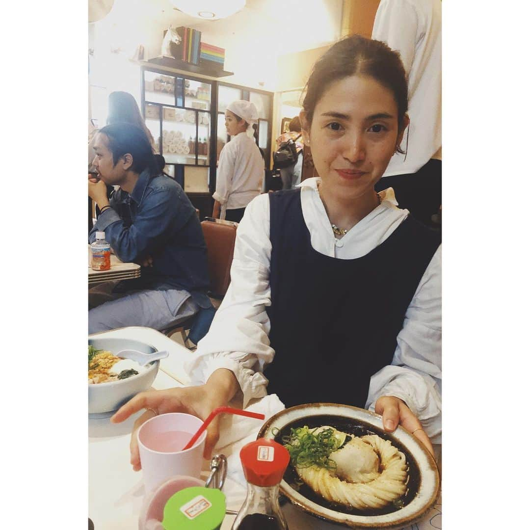 eriさんのインスタグラム写真 - (eriInstagram)「夜の仕事の前に腹ごしらえ〜と思って麺散にいたら翠れん入ってきてびっくりした🙄 @suilenhigashino.pendant いつまでも私の天使ちゃん。」7月2日 23時20分 - e_r_i_e_r_i