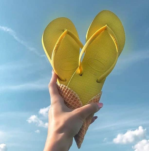 Havaianas Europeさんのインスタグラム写真 - (Havaianas EuropeInstagram)「Europe is melting, but we have the perfect treat! ⠀⠀⠀⠀⠀⠀⠀⠀⠀ #Repost @bubanahavajima #Croatia #Summer #Heat」7月2日 23時30分 - havaianaseurope