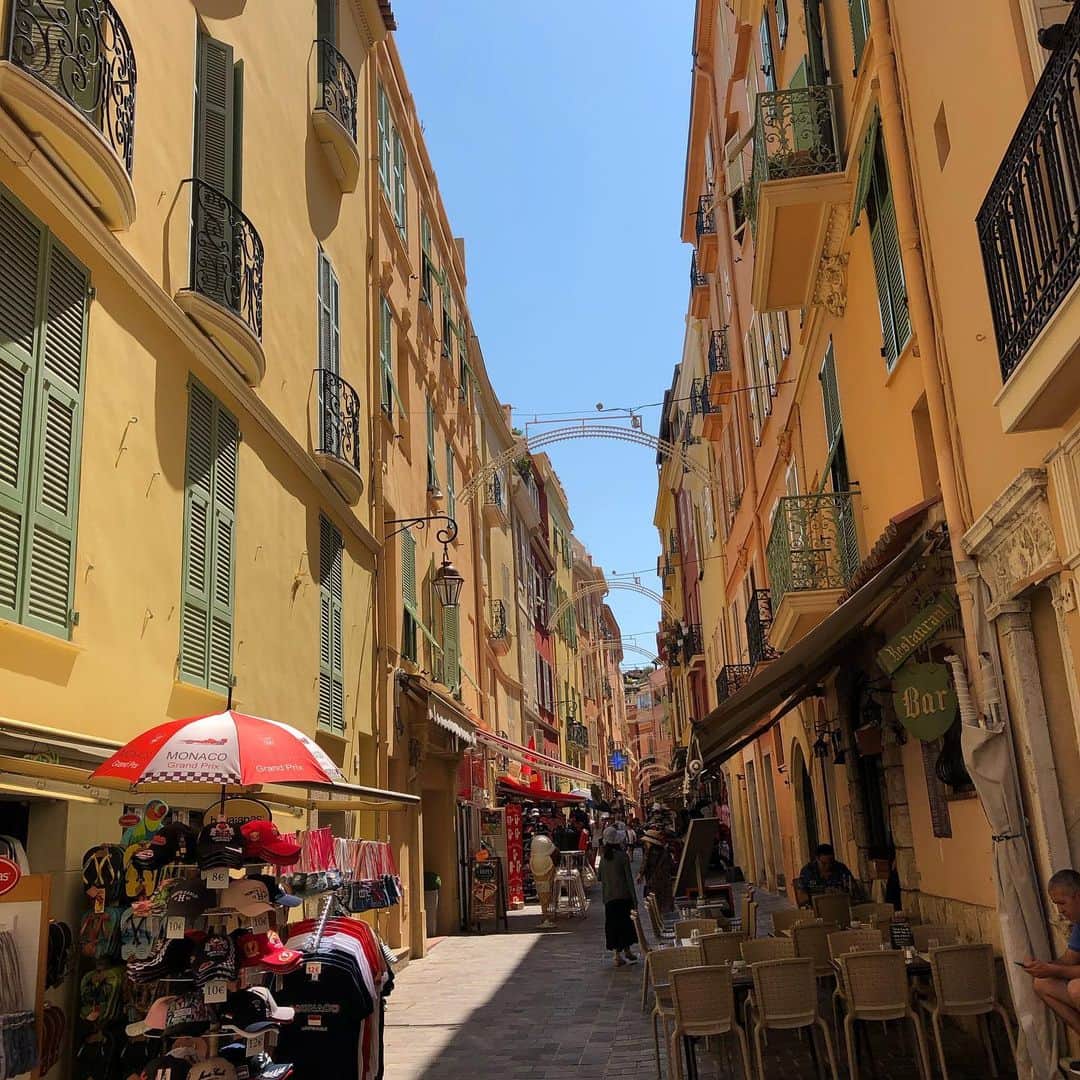 吉原珠央さんのインスタグラム写真 - (吉原珠央Instagram)「Beautiful view!  #モナコ #モナコの景色 #美しい #街並み #monaco」7月2日 23時40分 - tamaoyoshihara