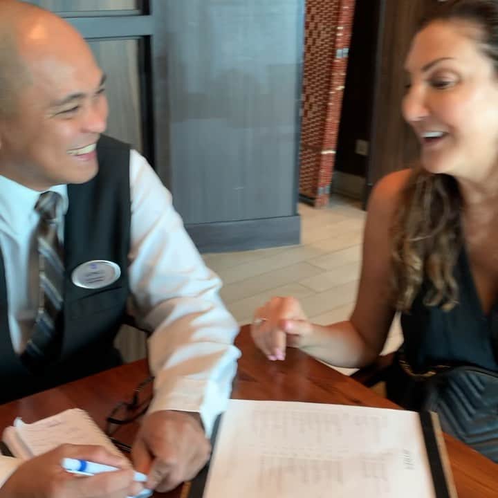 ヘザー・マクドナルドのインスタグラム：「I tell all about how we tried to get deals like this by Using @jokoy on our Cruise #JuicyScoop Podcast up now! Plus I get into all the celebrity weddings that just happened! Plus #RHONY #RHOBH #kuwtk & lots more! Listen for free link in bio! Tell me  if you’d been on a cruise or would want to & your thoughts on today’s show!」