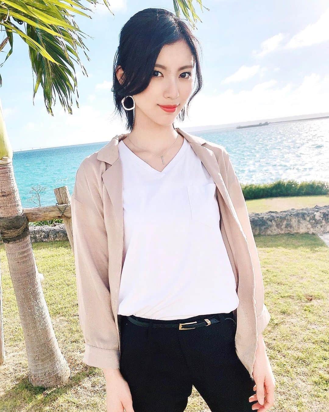 小林玲のインスタグラム：「.﻿ ﻿ ﻿ ﻿ 夏、到来🌈🏝 ﻿ ﻿ @宮古島﻿ ﻿ ﻿ #summer #japan﻿ #japanesegirl #July﻿ #fashion#instalove」
