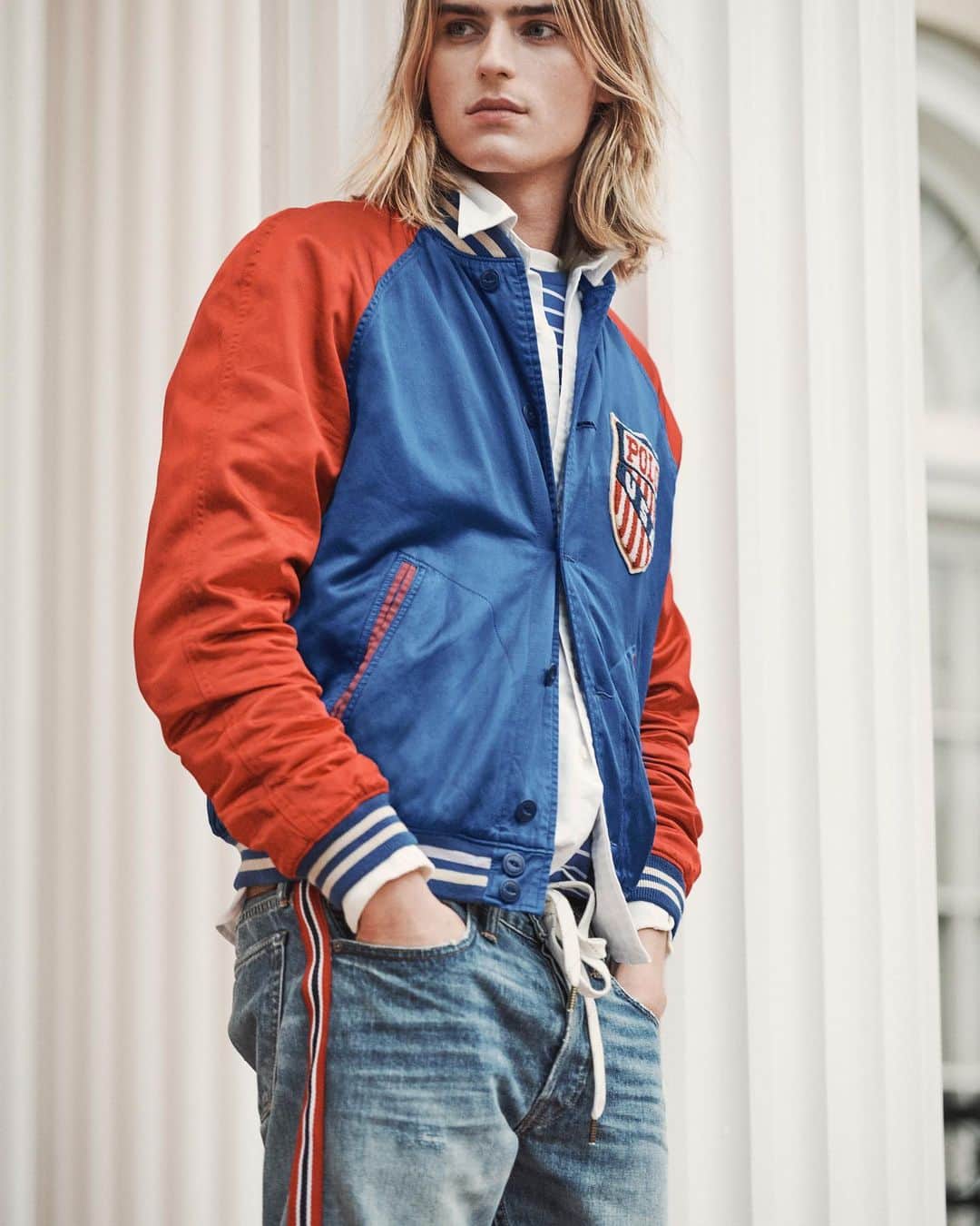 Polo Ralph Laurenさんのインスタグラム写真 - (Polo Ralph LaurenInstagram)「An American classic revisited.  Crafted from a washed cotton-blend satin and accented with embroidered patches, our Varsity Inspired Jacket evokes the charm and heritage of athletic clubs.  Shop the looks via link in bio.  #PoloRLStyle」7月3日 0時00分 - poloralphlauren
