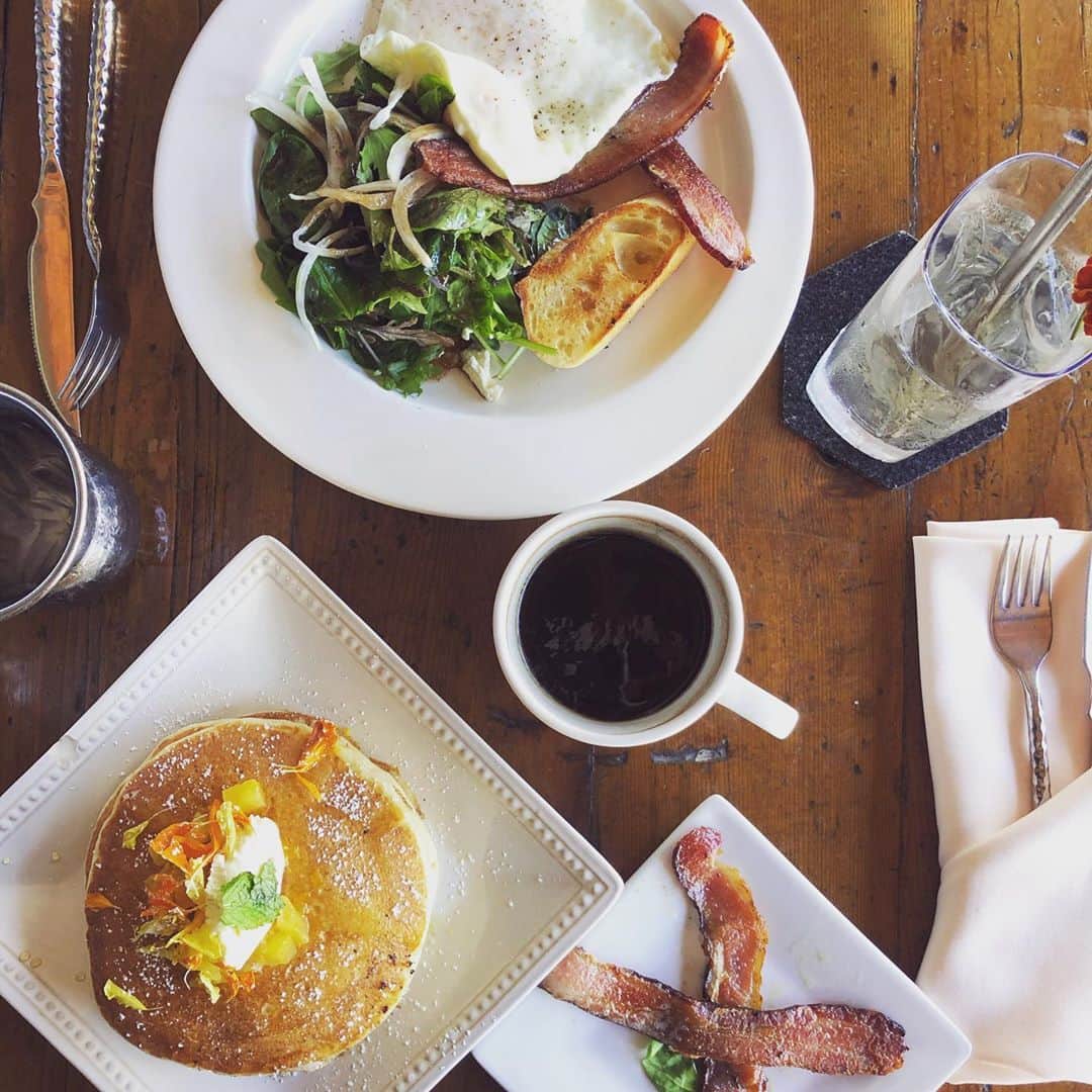 辻直子さんのインスタグラム写真 - (辻直子Instagram)「# Hawaii#brunch#thankyouall#seeusoon #好きですよ#食事って#ほんとはどこで食べてもいいんです#だれと食べるか#それだけでもうたくさんおいしい  おもいで📷」7月3日 9時55分 - naoko.ts