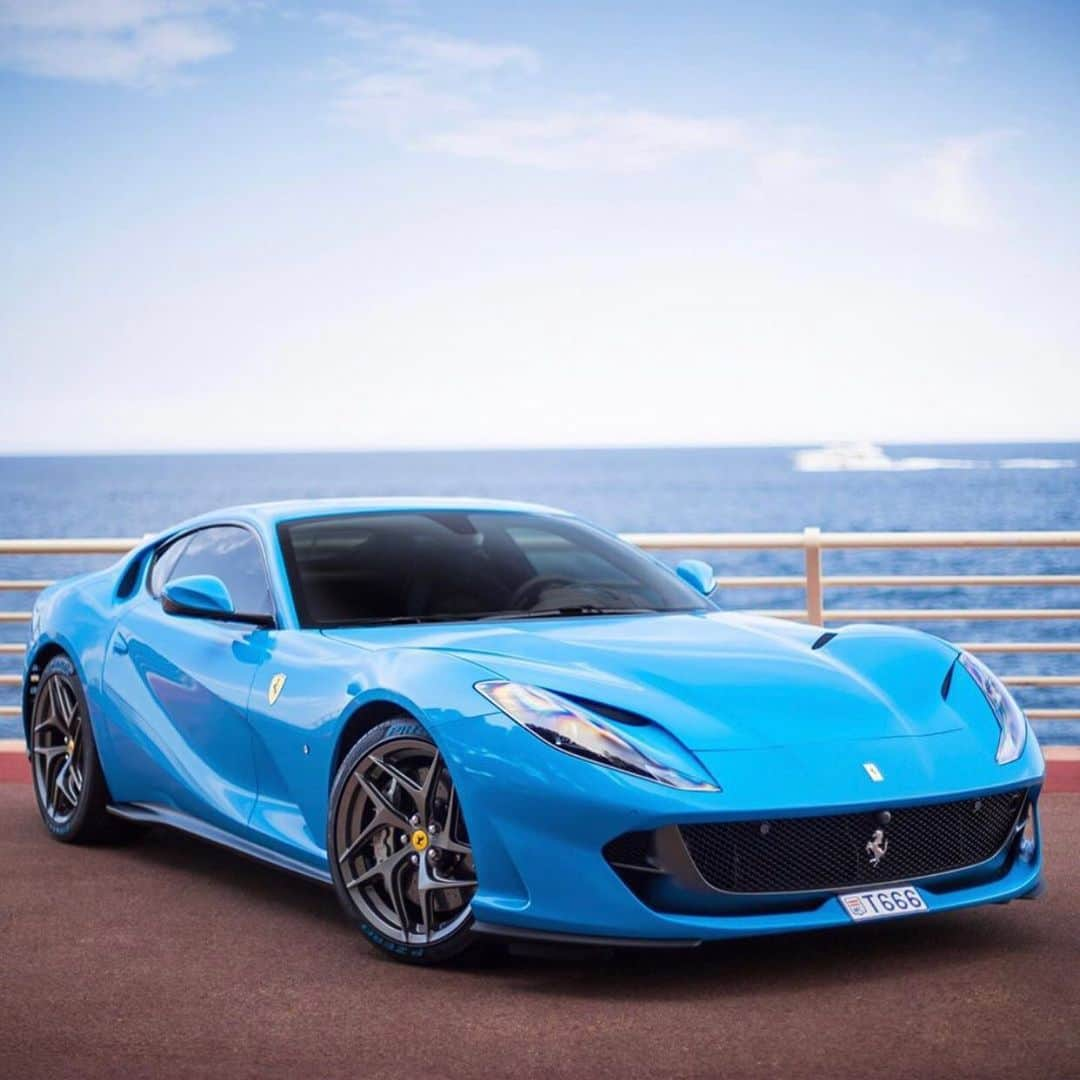 CarsWithoutLimitsさんのインスタグラム写真 - (CarsWithoutLimitsInstagram)「Beautiful 812 Superfast 💦 Photo @qcpmonaco  #carswithoutlimits #ferrari #812superfast」7月3日 10時07分 - carswithoutlimits