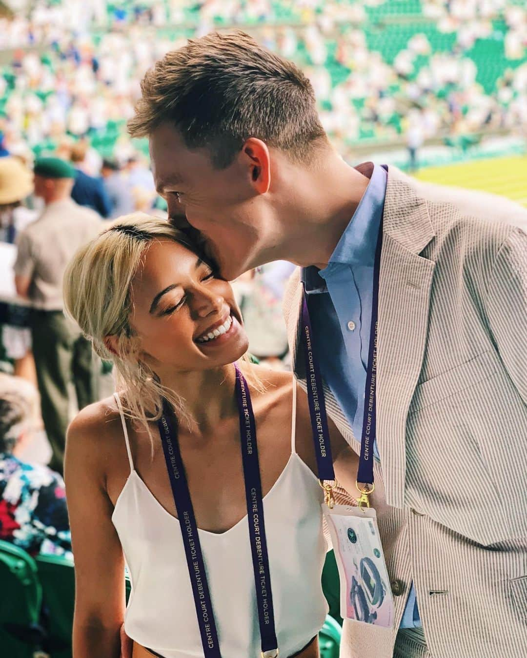 カスパー・リーさんのインスタグラム写真 - (カスパー・リーInstagram)「Spent the day with the love of my life watching my favourite sport🍓🎾thanks so much for dressing us @poloralphlauren #wimbledon #ad」7月3日 2時13分 - caspar_lee