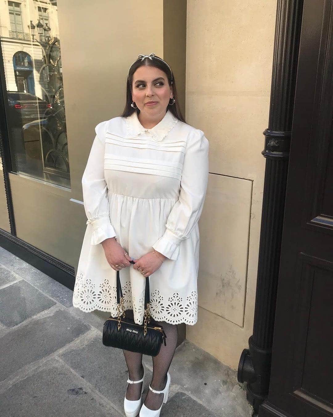 Vogue Runwayさんのインスタグラム写真 - (Vogue RunwayInstagram)「@BeanieFeldstein attended her very first Paris Fashion Week as a guest of @MiuMiu, a brand that has held a special place in her heart since last year's SAG Awards. Feldstein chose to wear her prom dress from 2011 to the ceremony, adding a touch of glitz thanks to the Italian brand. “I bought my first pair of Miu Miu heels!” she said. “So I wore my prom dress from 2011, but with a brand-new pair of gorgeous silver, spangly Miu Miu heels. When I found out I was one of their guests to Paris Fashion Week, as you can imagine I was over the moon.” At the link in our bio, Feldstein shares her exclusive photo diary from the show. See that and more through Feldstein's eyes.」7月3日 2時28分 - voguerunway