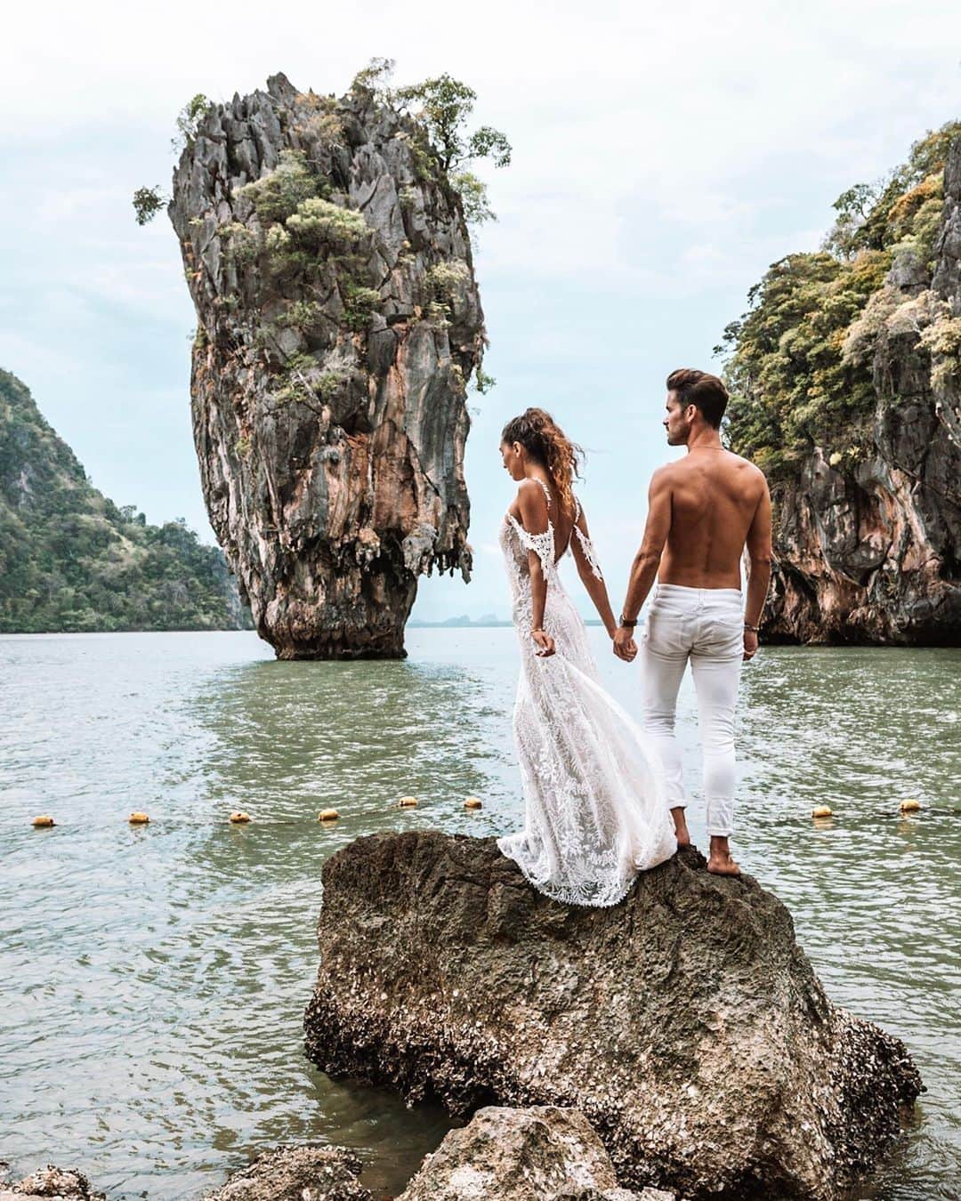 Kapten & Sonさんのインスタグラム写真 - (Kapten & SonInstagram)「'A couple who travel together grow together.' ⛰️ @explorerssaurus_ found the most beautiful place in Phuket! ✨ #bekapten #kaptenandson⁠ .⁠ .⁠ .⁠ #thailand #phuket #adventureseeker #traveltime #worldnomads #travelmood #travelwithus #wanderlusters #speechlessplaces」7月3日 4時06分 - kaptenandson