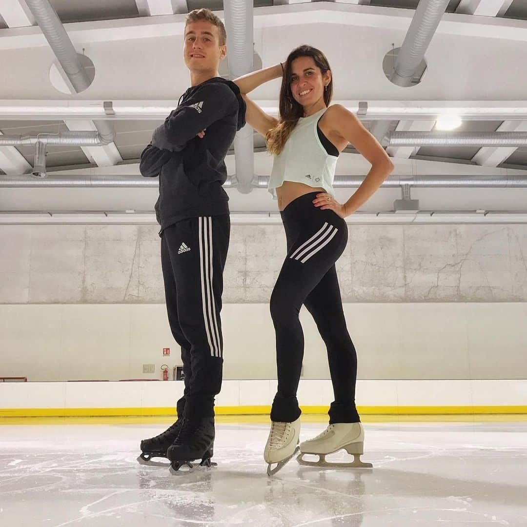 マッテオ・リッツォさんのインスタグラム写真 - (マッテオ・リッツォInstagram)「Vacation ✅ back on ice with @valemarchei14 💪🏻 Pss. Questo è il mio lato buono cit. • • @adidasita #adidasFAMILY #adidas #figureskating #fiammeazzurre #ice」7月3日 4時28分 - matteorizzoo