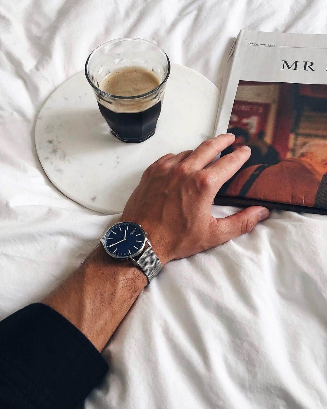 のインスタグラム：「A few of our favorite things. ☕️ Photo by @raphael.bou . . . . . #watchoftheday #instawatch #instacoffee #coffeetime」