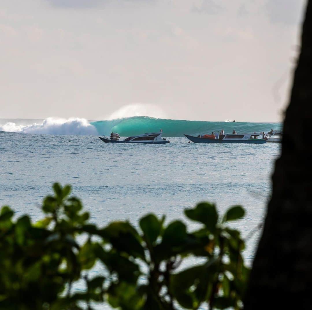 surflineさんのインスタグラム写真 - (surflineInstagram)「The biggest swell of the year (so far) hit Indonesia last weekend. Lots of magic happened, and we’ve got highlights on the site now, from Nias to Desert Point and many places in between | #SwellStories @sanuk 📷: @tmurphy_photography 📷: @justin_buulolo 📷: @sickframes」7月3日 11時10分 - surfline