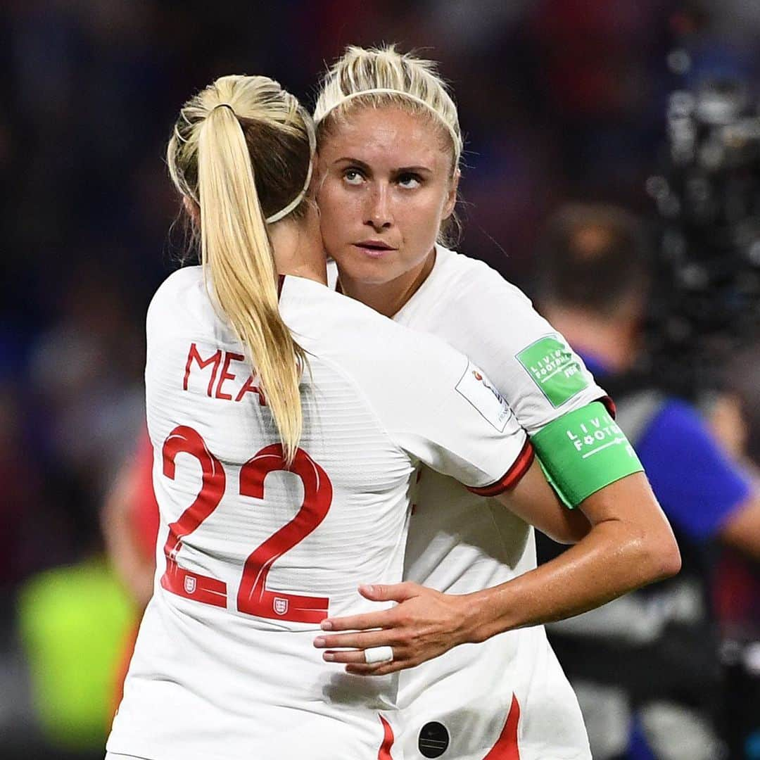 Arsenal Ladiesさんのインスタグラム写真 - (Arsenal LadiesInstagram)「You’ve done us proud, @BethMead_ and @LeahWilliamsonn ❤️ #FIFAWWC」7月3日 6時42分 - arsenalwfc