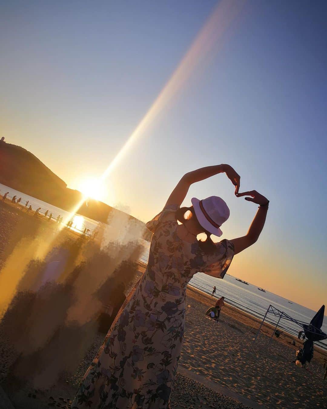 ジャン・ジェナリンさんのインスタグラム写真 - (ジャン・ジェナリンInstagram)「👣🧚🏻‍♀️🌴💫🛳🏖. #🏖 #🛳 #👣 #🧚🏻‍♀️ #💫 #🌴 #beachlife #seapic #dailyquotes #selfgrowth」7月3日 7時23分 - jienalinzhang