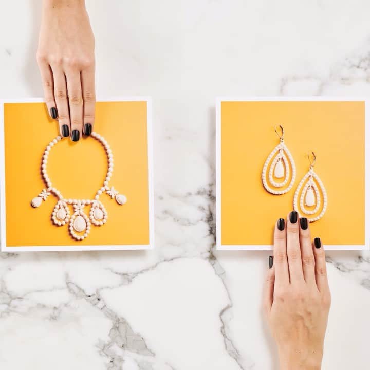 ロック&リパブリックのインスタグラム：「New, now and perfect for summer ☀️Find polished pieces and luxe accessories from Simply Vera Vera Wang at #Kohls.」