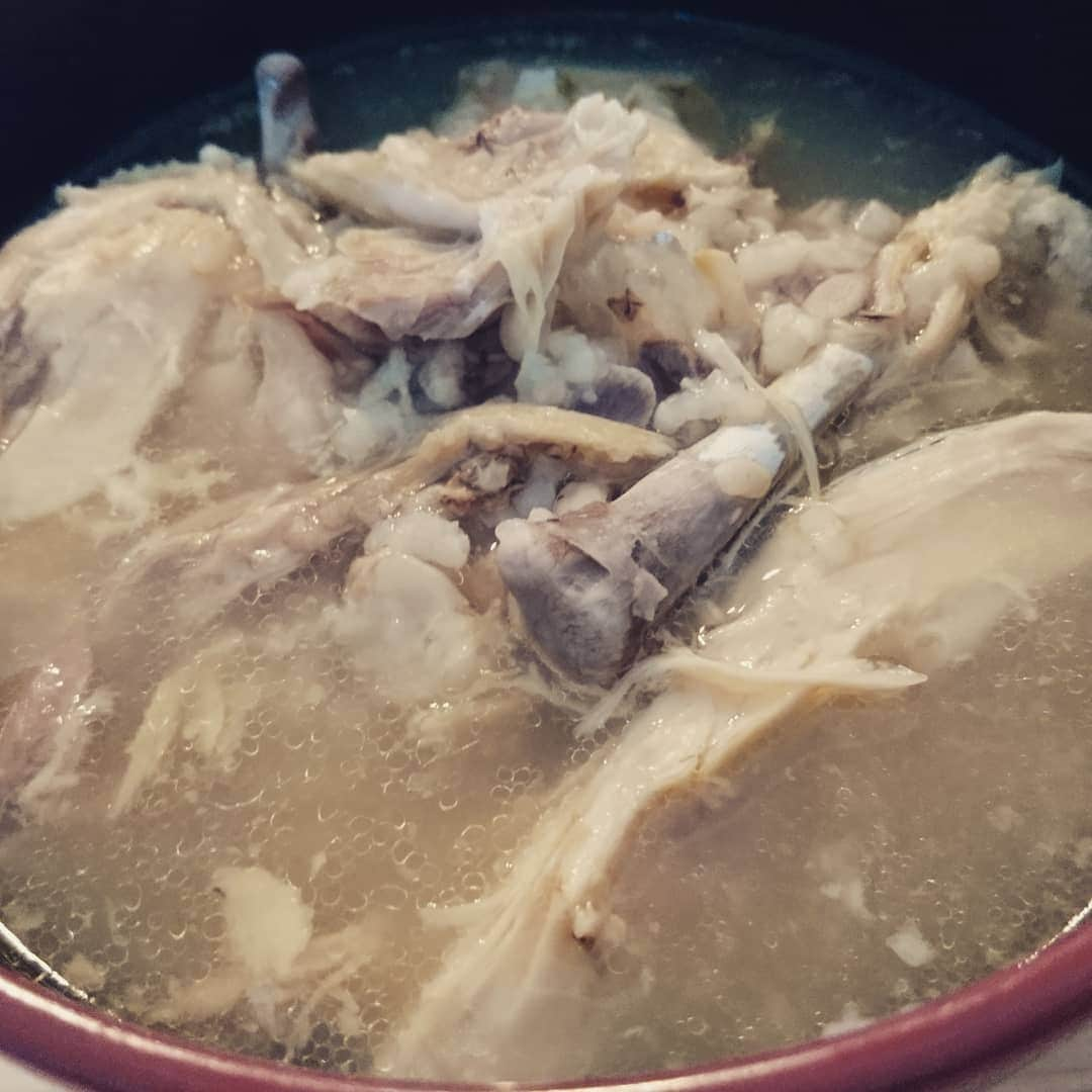 鈴木おさむさんのインスタグラム写真 - (鈴木おさむInstagram)「朝食にサムゲタン。満腹感、半端ないな」7月3日 8時22分 - osamuchan_suzuki