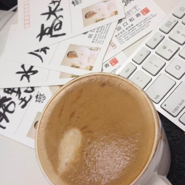 Shinkinedo Group inc.さんのインスタグラム写真 - (Shinkinedo Group inc.Instagram)「今朝もありがとうな想いを贈る。#新杵堂 #luv #love #感謝 #letter #手紙」7月3日 8時51分 - shinkinedo