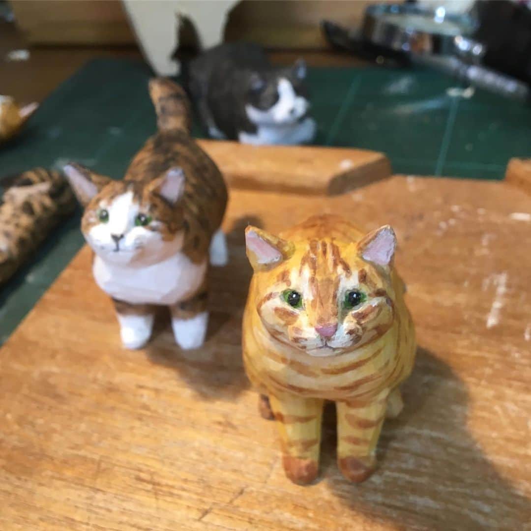 yamanekoさんのインスタグラム写真 - (yamanekoInstagram)「おはようございます。 これからニャゴヤに行ってきます！  @qedstorecafe1987  #ねこねこ展10#ねこ #ねこすたぐらむ #ねこ部 #cat #catsofinstagram #sculpture #彫刻#猫彫り #猫ブローチ #バンナイリョウジ」7月3日 8時58分 - yamaneko5656