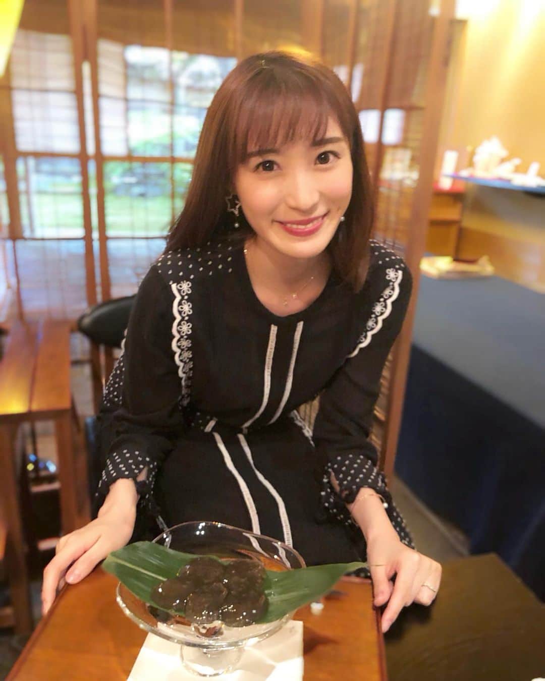 小林真由のグルメインスタ