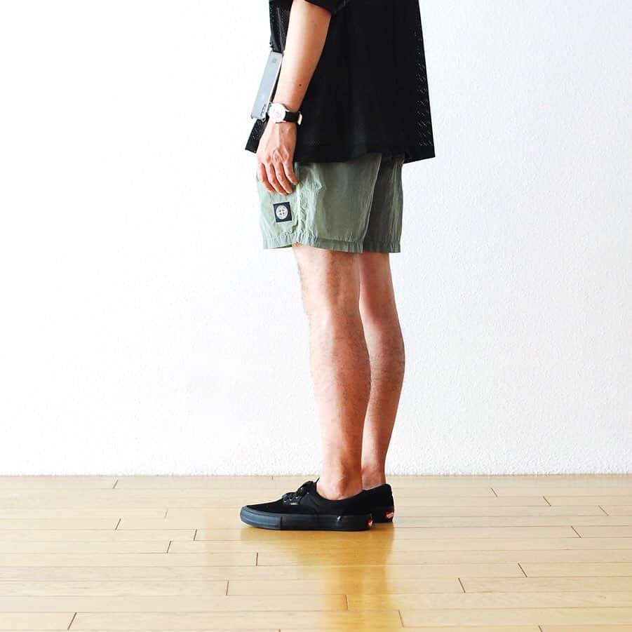 wonder_mountain_irieさんのインスタグラム写真 - (wonder_mountain_irieInstagram)「_ STONE ISLAND / ストーンアイランド "NYLON METAL SWIM SHORTS B0643" ￥23,760- _ 〈online store / @digital_mountain〉 http://www.digital-mountain.net/shopdetail/000000009439/ _ 【オンラインストア#DigitalMountain へのご注文】 *24時間受付 *15時までのご注文で即日発送 *1万円以上ご購入で送料無料 tel：084-973-8204 _ We can send your order overseas. Accepted payment method is by PayPal or credit card only. (AMEX is not accepted)  Ordering procedure details can be found here. >>http://www.digital-mountain.net/html/page56.html _ #STONEISLAND #ストーンアイランド tee→ #perksandmin　￥23,760- shoes→ #VANSPRO　￥10,260- watch→ #NigelCabourn × #TIMEX　￥31,320- _ 本店：#WonderMountain  blog>> http://wm.digital-mountain.info/blog/20190703-1/ _ 〒720-0044 広島県福山市笠岡町4-18  JR 「#福山駅」より徒歩10分 (12:00 - 19:00 水曜定休) #ワンダーマウンテン #japan #hiroshima #福山 #福山市 #尾道 #倉敷 #鞆の浦 近く _ 系列店：@hacbywondermountain _」7月3日 19時11分 - wonder_mountain_