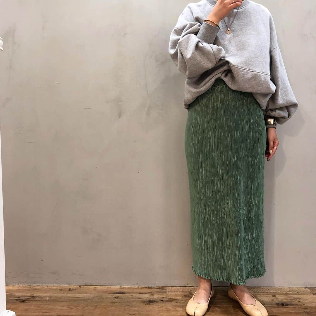 【ANN DE ARKさんのインスタグラム写真 - (【ANN DE ARKInstagram)「【 NEW ARRIVAL】 ・ 《Maison Margiela》 ・ 足袋バレエの新色が入荷致しました🕊 女性らしいナチュラルなヌードカラーです。 ・ ◆ TABI BALLET SHOES-NUDE- ¥95,040 ・ TOPS:#77circa  SKIRT:#ronherman ・ お問い合わせはこちらから ⬇︎⬇︎⬇︎⬇︎ @ann_de_ark #maisonmargiela #メゾンマルジェラ #margiela #マルジェラ #タビブーツ #足袋バレエ #タビバレエ #バレエシューズ #shoes #womenstyle #coordinate #style #styling #コーデ #コーディネート #ファッション #fashion #styling #レディース #ショップ #栃木 #宇都宮 #anndeark #arknets」7月3日 19時38分 - ann_de_ark