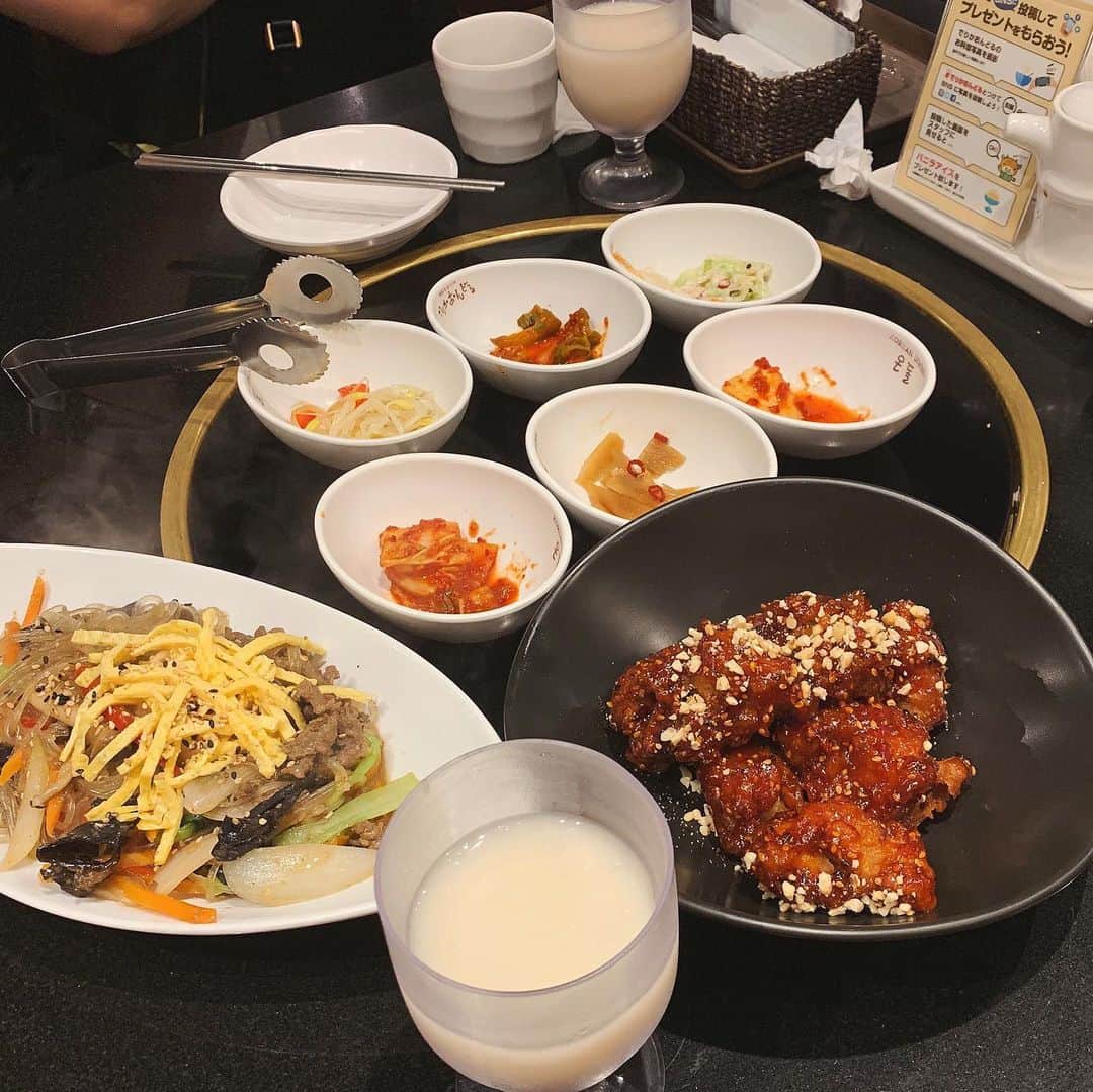のインスタグラム：「🌱2019.7.3 ✽.｡.:*・ﾟ #韓国料理  娘と#新大久保 で#お昼ごはん  #シャリシャリマッコリ を飲みながら 2人で楽しく食事しました〜  どれも美味しくて満足 また娘と行きたいな... ・ ・ +++++++++++++++++++++++++++++++ ・ そして写真6枚目は @majicalsherry_lme #マジカルシェリー の 美尻骨盤ショーツを紹介しちゃいます  ウエスト・お尻・お腹・骨盤をギュッギュッと引き締めて美ボディを目指せ！ ウエスト3段階ホックで調節可能 ぽっこりお腹もスッキリ そして骨盤の歪みをサポートしてくれるのが嬉しい メッシュ素材で暑い夏でも大丈夫  気になるな... なんて思ったら ▶︎ストーリーからチェックしてみてね  #骨盤ショーツ #骨盤矯正 #ダイエット ・ ・ .........The end 🍴 #インスタフード #おうちごはん通信 #おうちごはんLover  #くらしメイド #お家カフェ #フーディーテーブル #マカロニメイト #デリミア #デリスタグラマー #バランスの良い食事 #日々の暮らし #うちのシェフ #てづくりごはん365 #snapdish #macaroni #locari_kitchen #lin_stagrammer ・」